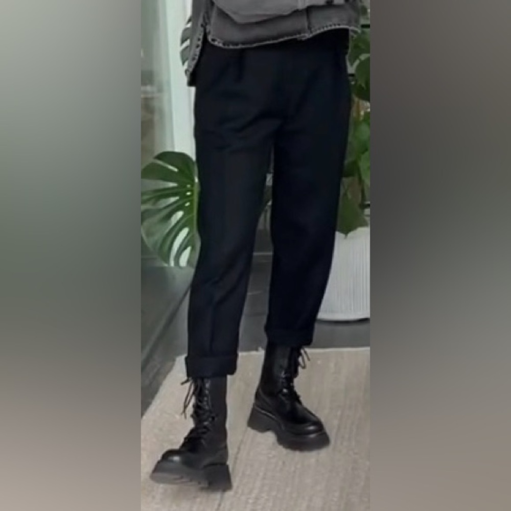 Gap black wool blend cropped pants with drawstrings at the bottom women Sz8